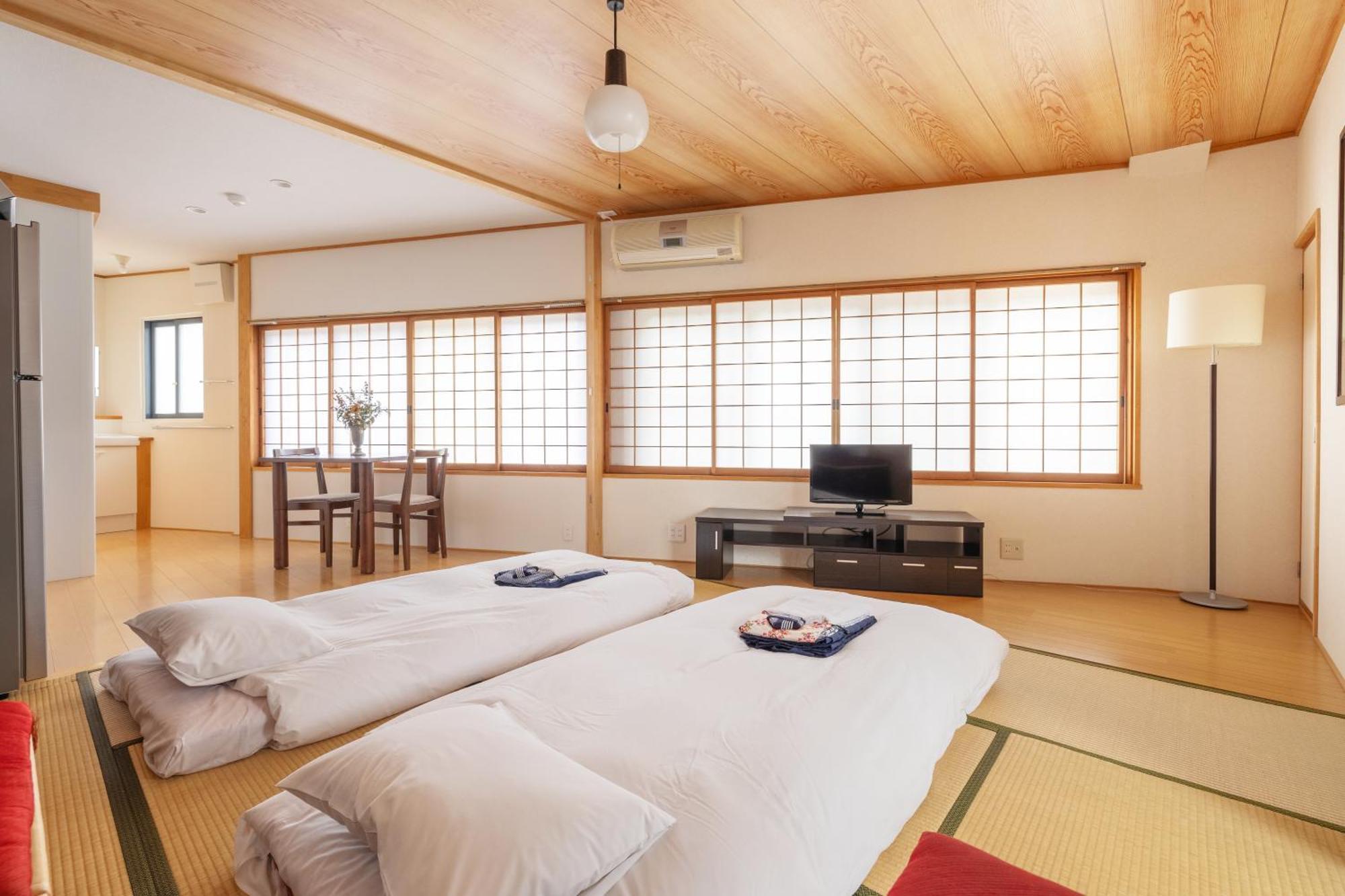 Corner House Apartment Nozawa Luaran gambar